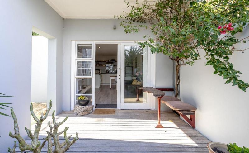 6 Bedroom Property for Sale in Camps Bay Western Cape